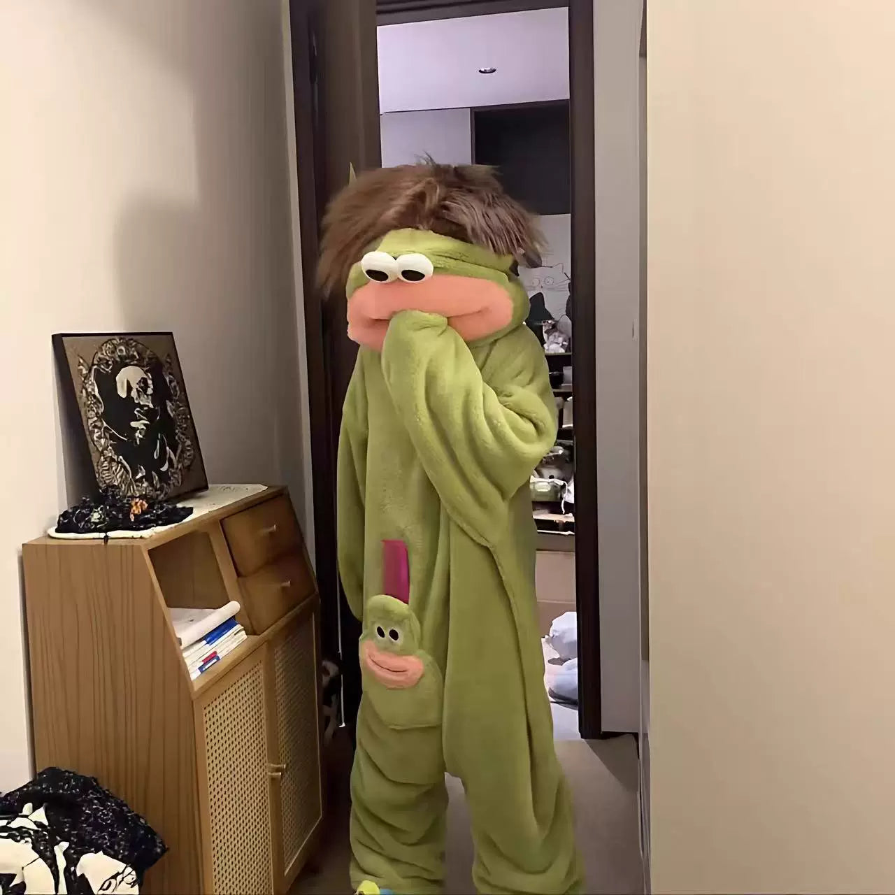 The Cozy Frog Blanket